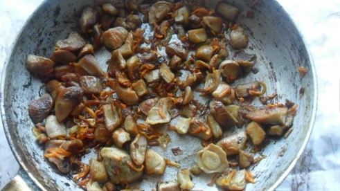 суп из замороженных белых грибов