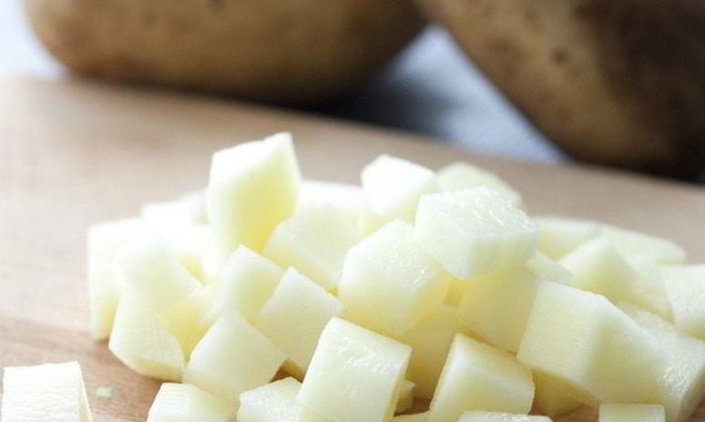 Рецепт куриного супа-пюре с картофелем и сельдереем