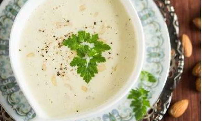 Рецепт куриного супа-пюре с миндалем