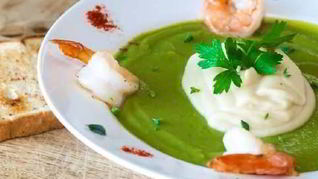 Рыбный суп-пюре с брокколли и креветками