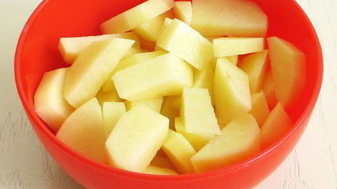 суп-пюре из брокколи с гренками