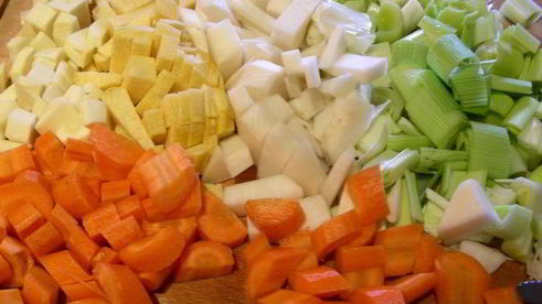 суп-пюре из корнеплодов с имбирем и розмарином