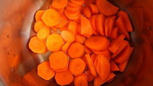 суп-пюре из моркови и шпината