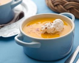 Тыквенный суп-пюре с пряными сливками
