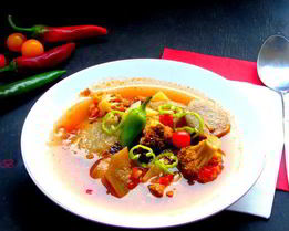 Суп с баклажанами и брокколи