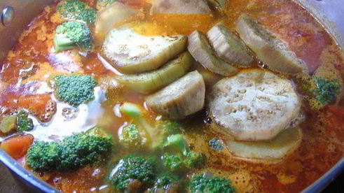 суп с баклажанами и брокколи