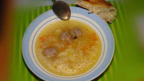 суп с фрикадельками
