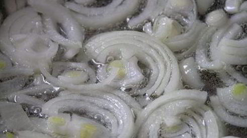 суп с кальмарами и эстрагоном