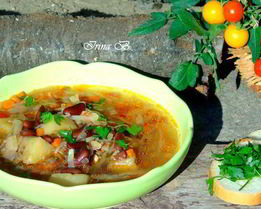 Суп с карри, капустой и фасолью