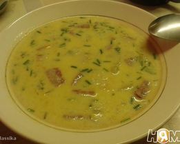 Сырный суп с колбасой