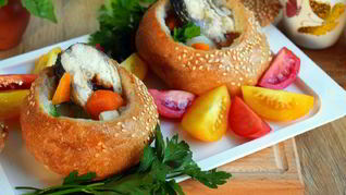 Уха в хлебном горшочке