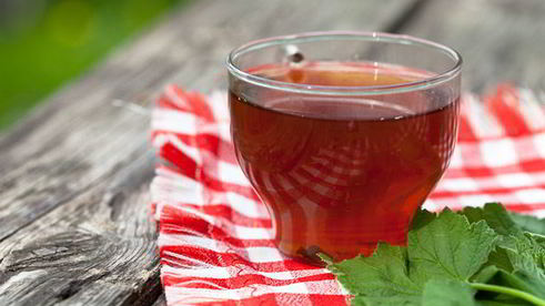 весенний крапивный суп в казане