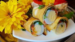 Блинчики Глазастые с семгой и зеленью