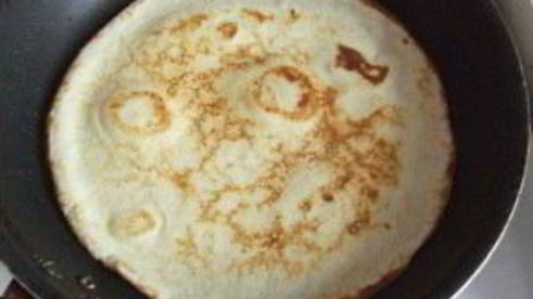 блинчики с икрой красной