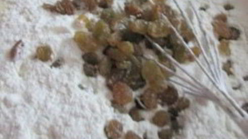 блины с изюмом