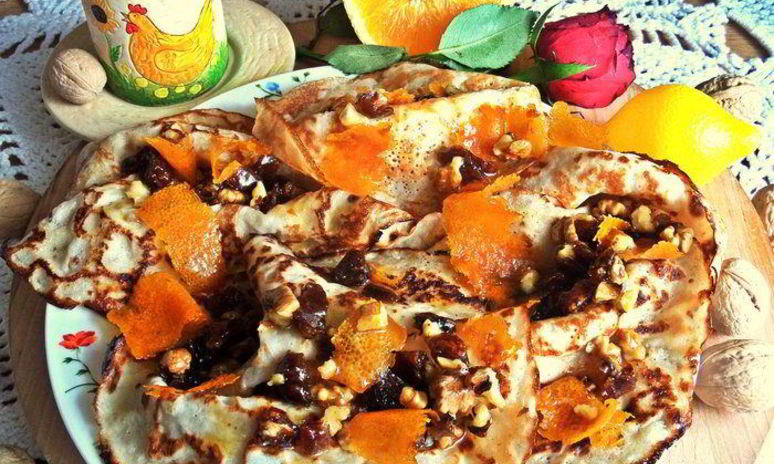 Рецепт блинов с кокосом под апельсиновым соусом