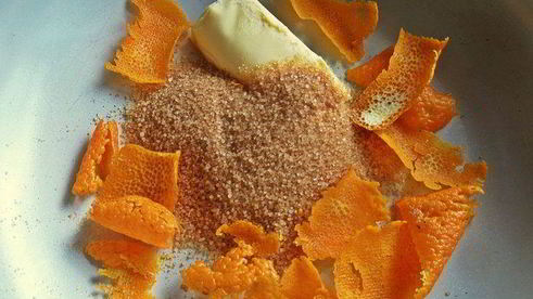 блины с кокосом под апельсиновым соусом