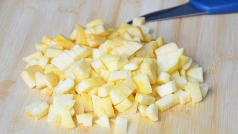 блины с яблоками и корицей