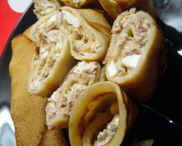 Новогодние блинчики с салатом