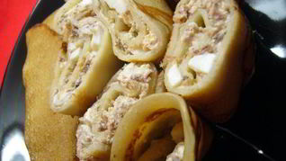 Новогодние блинчики с салатом