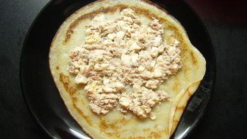 новогодние блинчики с салатом