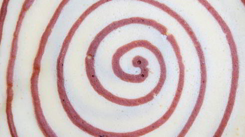 полосатые блинчики с шоколадно-ореховой начинкой