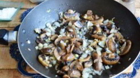 запеченные блины с курицей и шампиньонами