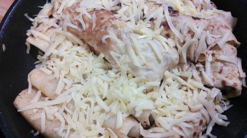 запеченные блины с мясной начинкой