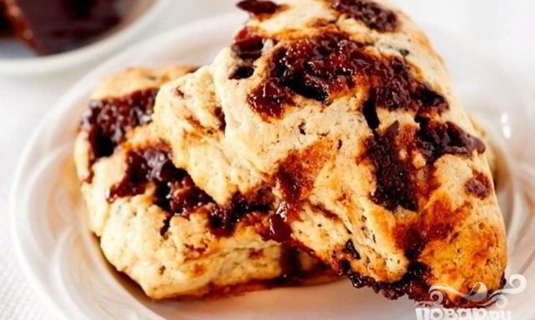 Рецепт булочек с шоколадом и ирисками