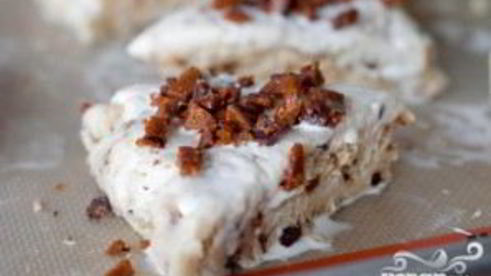 булочки с шоколадом и ирисками