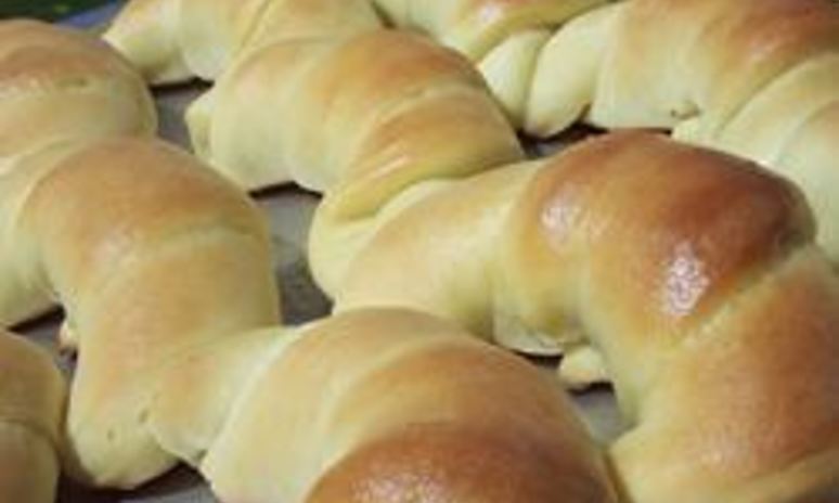 Рецепт дрожжевых рогаликов-круассанов