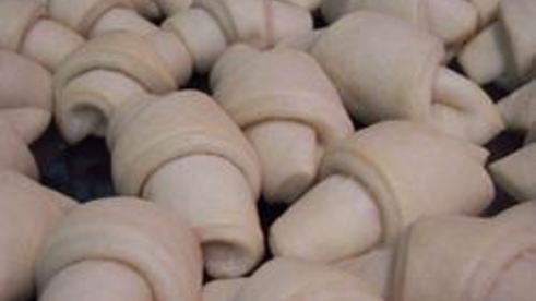 дрожжевые рогалики-круассаны