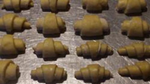 дрожжевые рогалики-круассаны