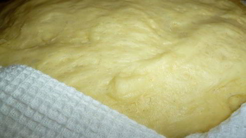 круассанчики с орехово-ирисовой начинкой