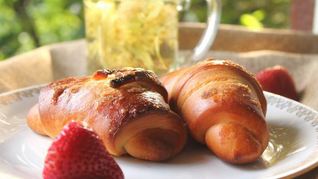 Круассаны из слоеного дрожжевого теста