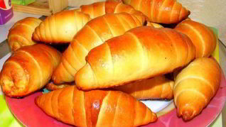 Круассаны с корицей