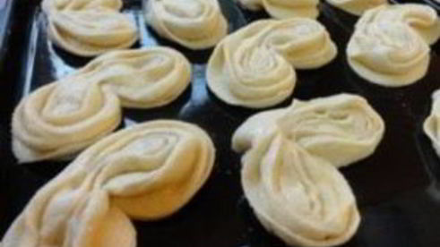 плюшки из дрожжевого теста