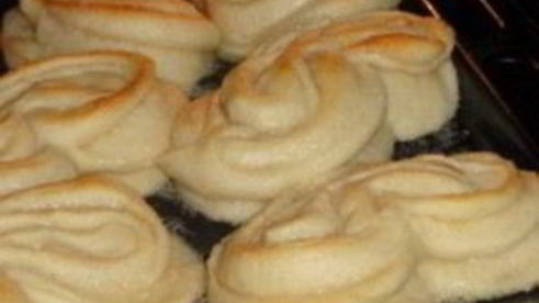 плюшки из дрожжевого теста