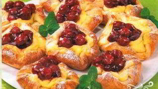 Плюшки из слоеного теста
