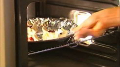 плюшки из слоеного теста