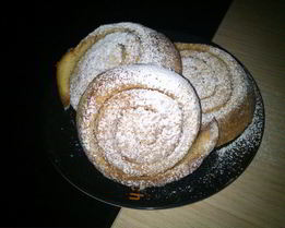 Плюшки с корицей