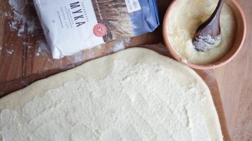 плюшки сахарные