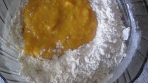 сдобные тыквенные булочки с корицей