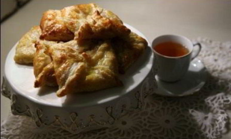 Рецепт венгерских ватрушек с карамелизированными грушами