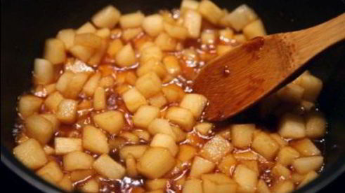 венгерские ватрушки с карамелизированными грушами