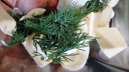 быстрые слойки с семгой