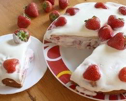 Чизкейк из творога с ягодами