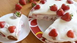 Чизкейк из творога с ягодами