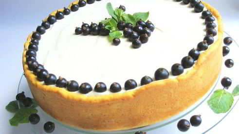 чизкейк со смородиной, маскарпоне и апельсиновым тестом
