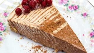 Фитнес чизкейк с творогом, какао, бананами и овсянкой